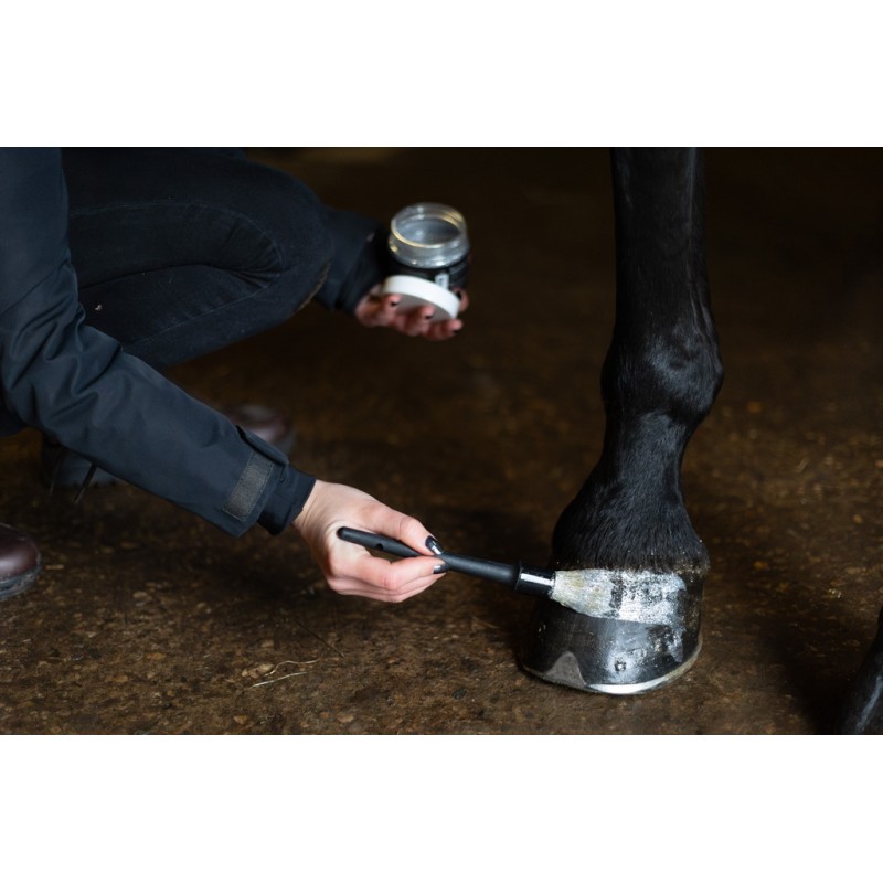 Excellent Horse Hi Gloss Glitter Hovpolering Sølv 150 ml Excellent Horse Hi Gloss Glitter Hovpolering Sølv 150 ml