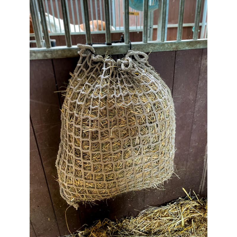 Hay Slow Feeder Netto 2,5 kg (45 mm) Hay Slow Feeder Netto 2,5 kg (45 mm)