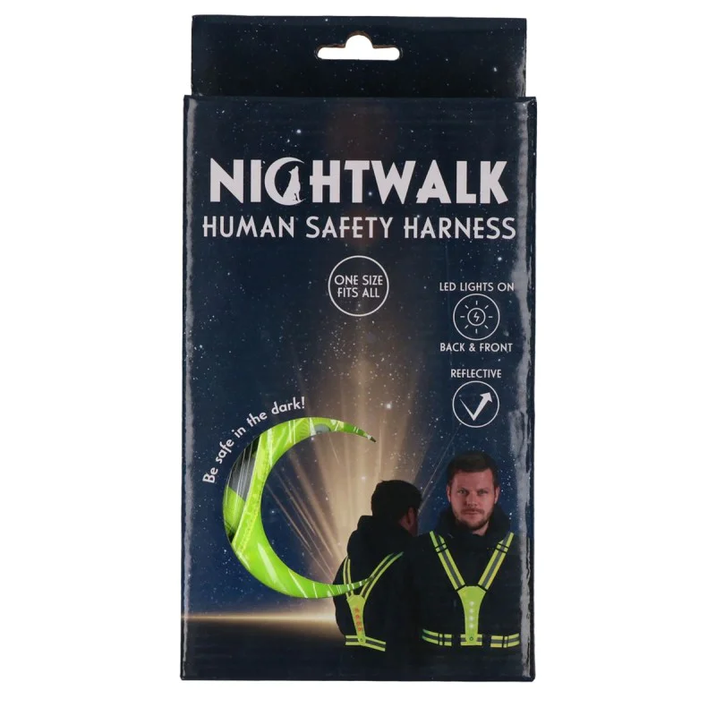 Hund med Nightwalk LED-halsbånd og ejer i mørket