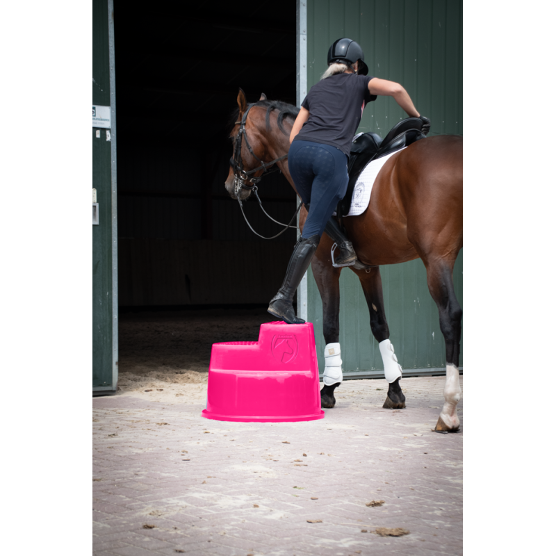 Excellent Horse Monteringsblok 3 trin lyserød L70.8cm Excellent Horse Monteringsblok 3 trin lyserød L70.8cm