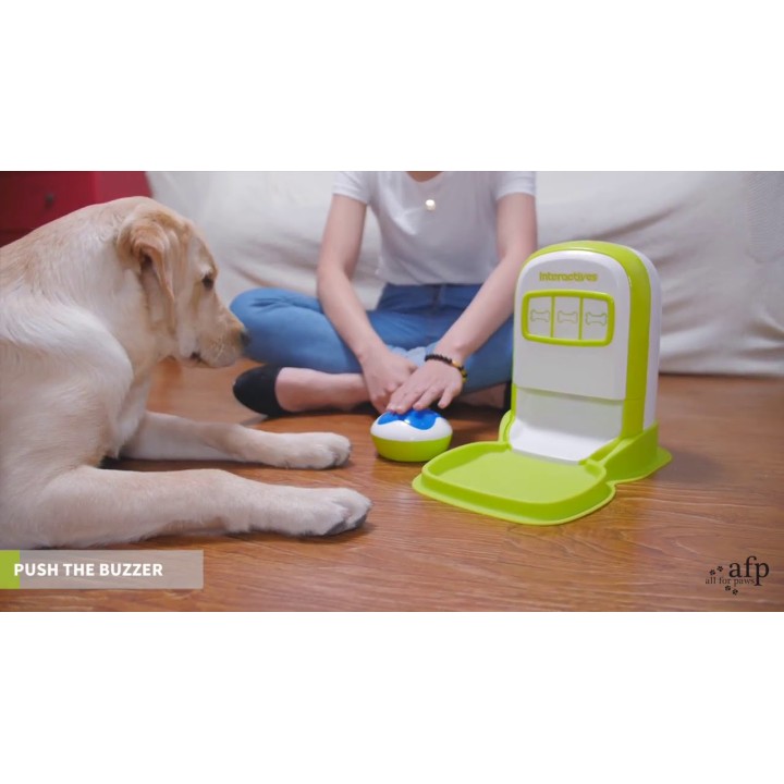 Interaktive genstande - Heldig godbid med rullende bold AFP